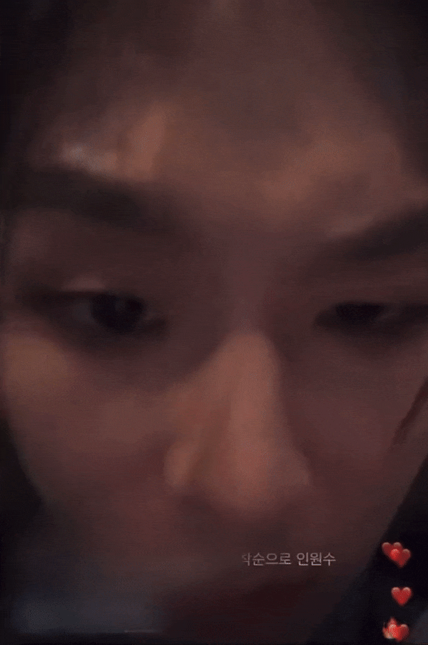 Nam rapper 19 tuổi cầu xin fan hãy ngừng mua album của mình-2