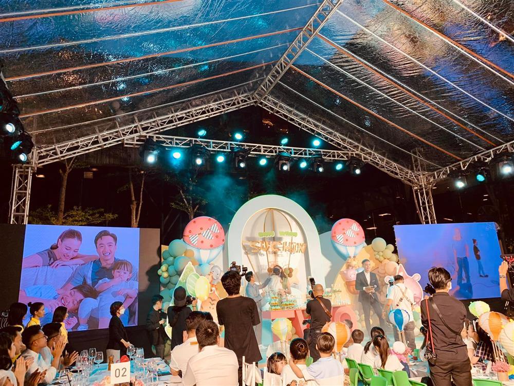 Sinh nhật ái nữ Cường Đô La hoành tráng không khác gì đám cưới-4