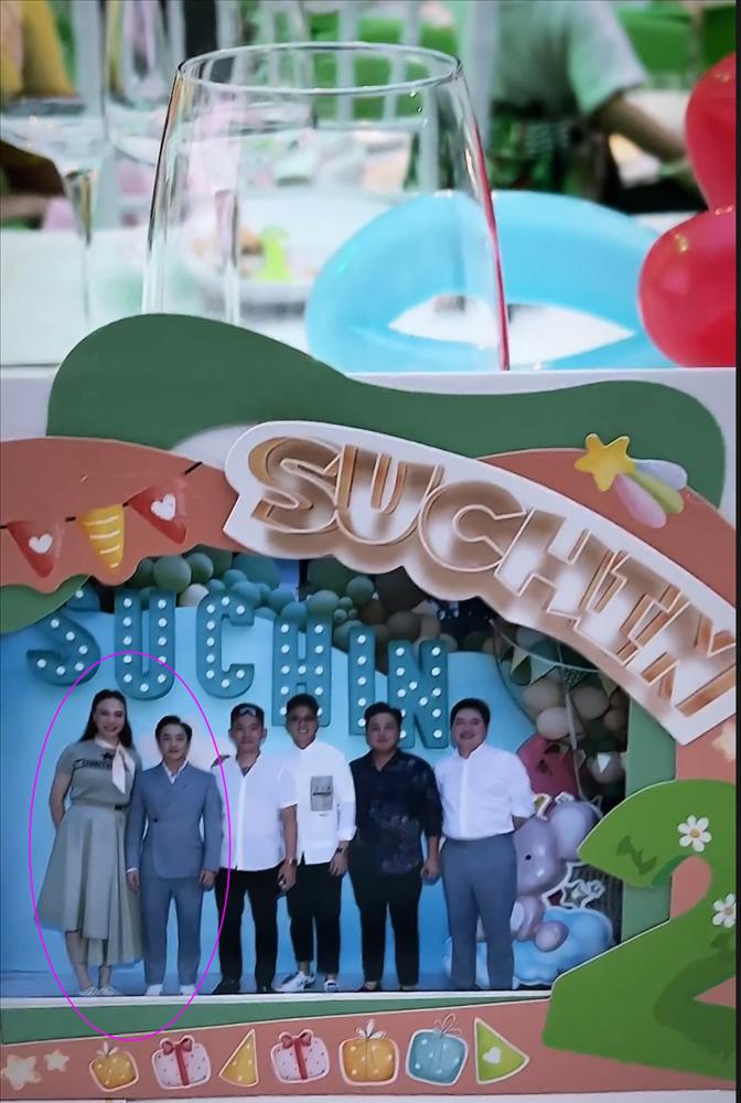 Đàm Thu Trang như người khổng lồ bên cạnh Cường Đô La và bạn bè-1