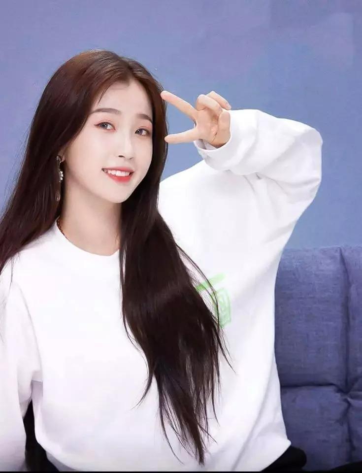 Vì sao Ngu Thư Hân được so sánh với thánh ngoại giao?-4