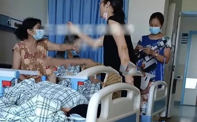 Mẹ nằm viện, 3 con gái cãi nhau nảy lửa ai chăm mẹ nhiều nhất-2