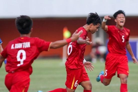 CĐV Thái Lan: 'Thật xấu hổ khi liên tục thua Việt Nam'