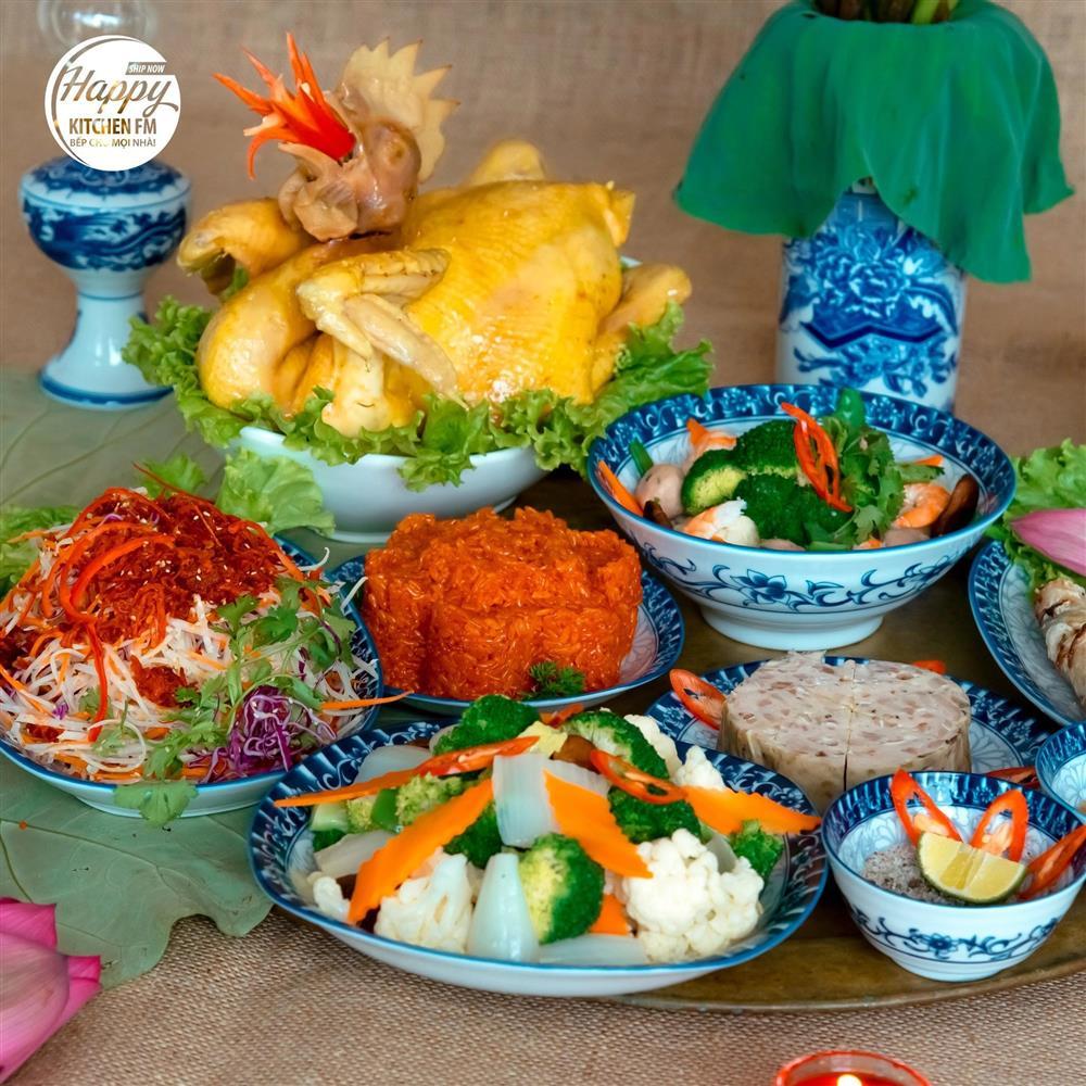 Mâm lễ cúng Gia tiên Rằm tháng 7 đủ đầy cần những gì?-2