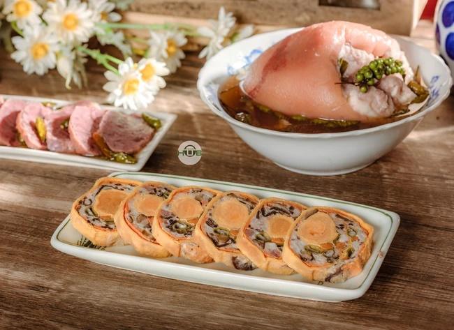 Mâm lễ cúng Gia tiên Rằm tháng 7 đủ đầy cần những gì?-8