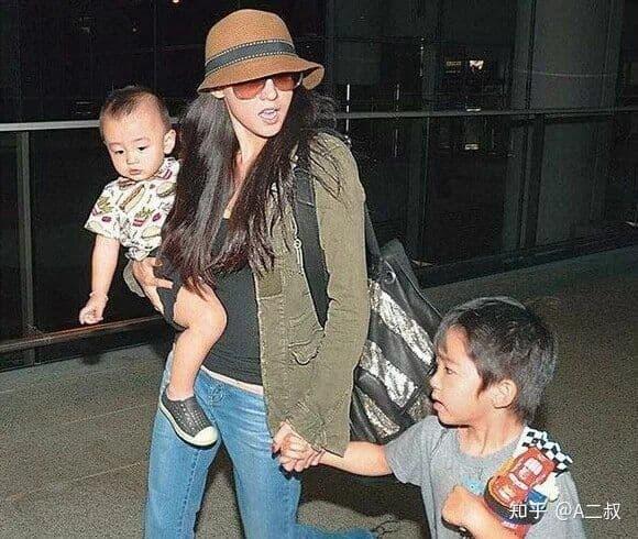 Được hỏi lý do ly hôn Tạ Đình Phong, Trương Bá Chi trả lời chỉ 3 từ-1