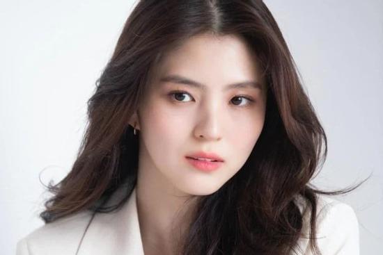 Han So Hee đăng loạt ảnh đáng sợ, tinh thần đang rối loạn?