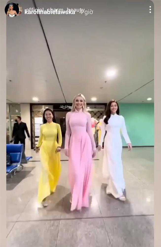 Miss World mặc áo dài catwalk, Lương Thùy Linh làm không lại-6