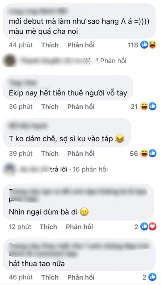 Netizen chê em trai Sơn Tùng tự vỗ tay khoe giọng như tự luyến-6