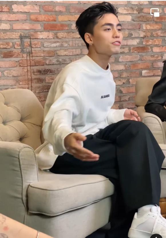 Netizen chê em trai Sơn Tùng tự vỗ tay khoe giọng như tự luyến-4