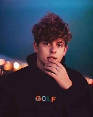 TikToker chật vật kiếm tiền-1