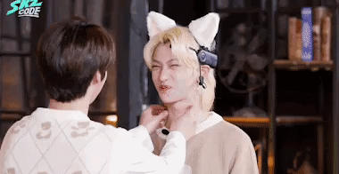 Top 3 trò chơi fan đỏ cả mặt khi nhìn idol tham gia-9