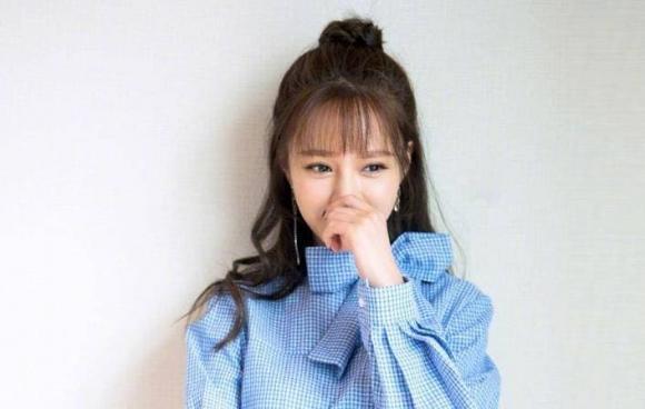 Việc bạn xõa tóc hay buộc tóc trông đẹp hơn phụ thuộc vào 3 phần-3