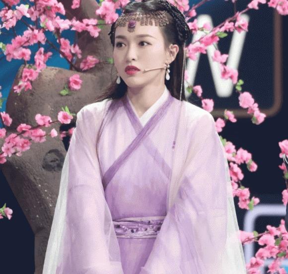 Đường Yên chăm khoe vóc dáng gợi cảm, chuẩn bị tái xuất-5