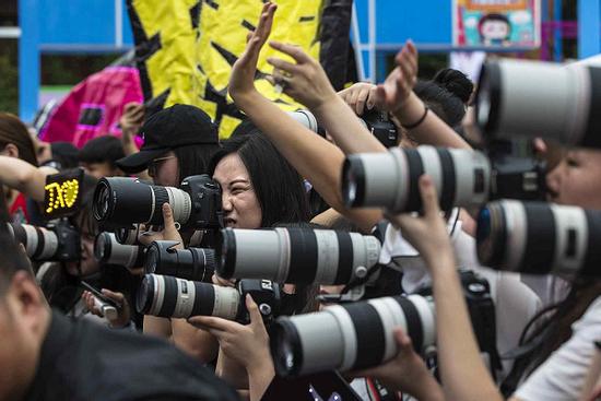 Quyền lực thật sự của những người đứng đầu fansite đình đám xứ Hàn