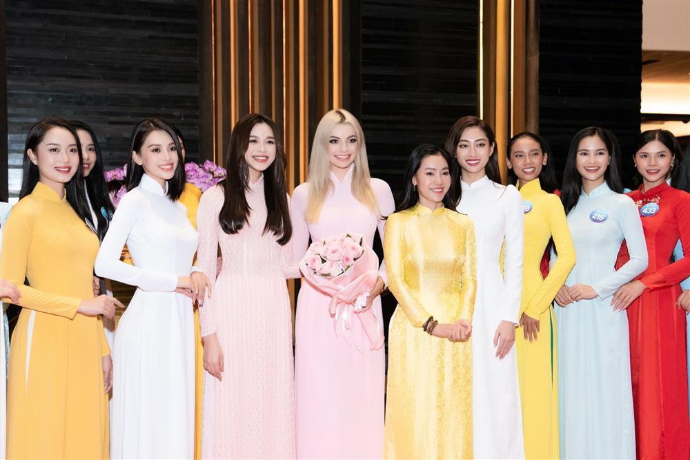 3 hoa hậu Việt đọ sắc đương kim Miss World, ai sánh kịp?-3