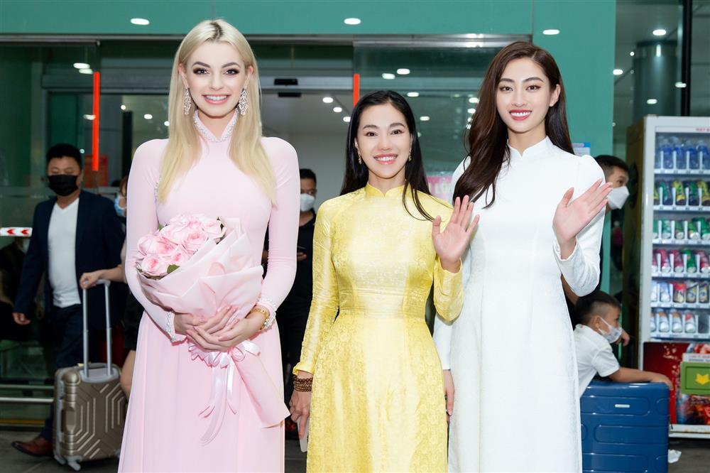3 hoa hậu Việt đọ sắc đương kim Miss World, ai sánh kịp?-5