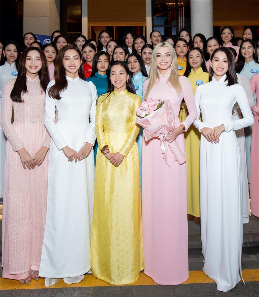 3 hoa hậu Việt đọ sắc đương kim Miss World, ai sánh kịp?-4