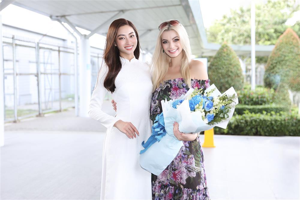 3 hoa hậu Việt đọ sắc đương kim Miss World, ai sánh kịp?-11