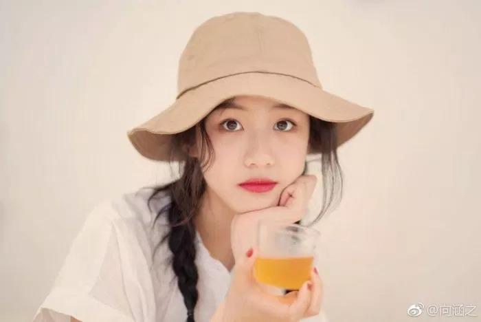 Bạn gái tin đồn của Ngô Lỗi: Nhan sắc tình đầu, sự nghiệp nhạt nhòa-7