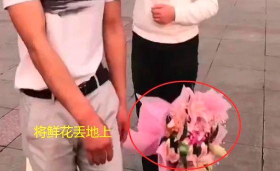 Lần đầu gặp bạn gái trên mạng, chàng trai vứt luôn bó hoa trên tay-3