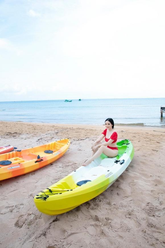 Hoa hậu Giáng My khoe vóc dáng chuẩn chỉnh khi diện bikini 2 mảnh-4