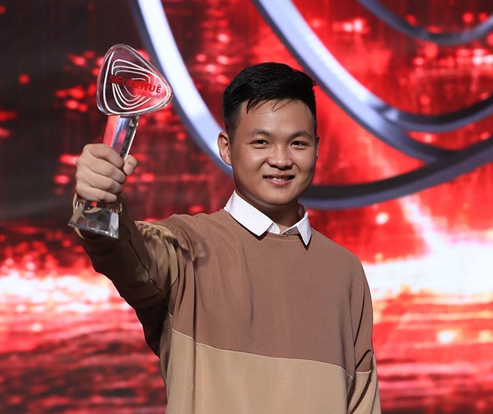 Lê Bống mời thí sinh Siêu Trí Tuệ để khẳng định than tạo ra kim cương-4