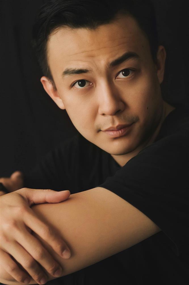 Lộ chùm ảnh chồng Lê Âu Ngân Anh, đã đẹp trai còn tài giỏi-11