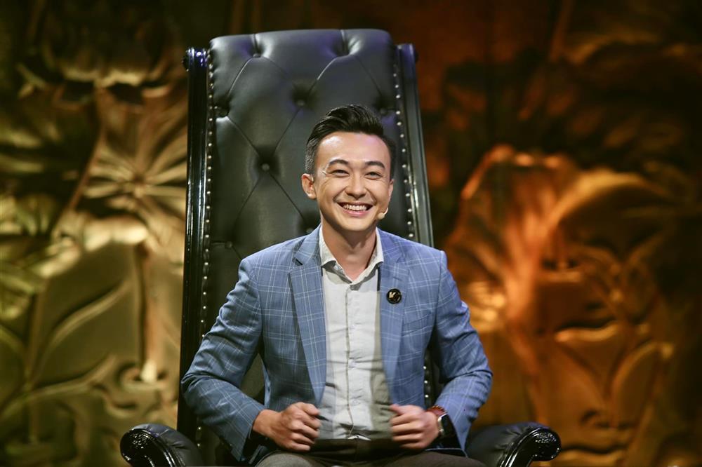 Lộ chùm ảnh chồng Lê Âu Ngân Anh, đã đẹp trai còn tài giỏi-9