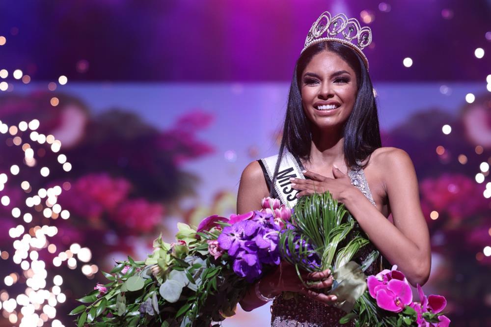Miss Universe Puerto Rico lộ diện, profile khủng dọa Ngọc Châu-1