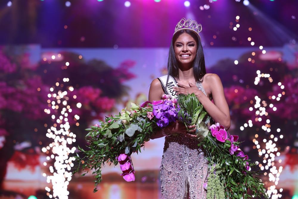 Miss Universe Puerto Rico lộ diện, profile khủng dọa Ngọc Châu-2