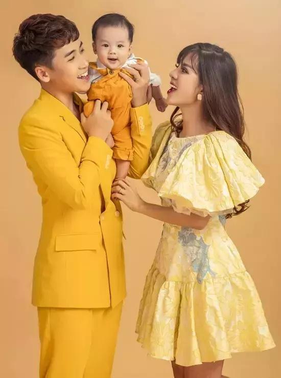 2 năm ly hôn chồng nổi tiếng, hot girl trường báo kể từng muốn tự tử-4