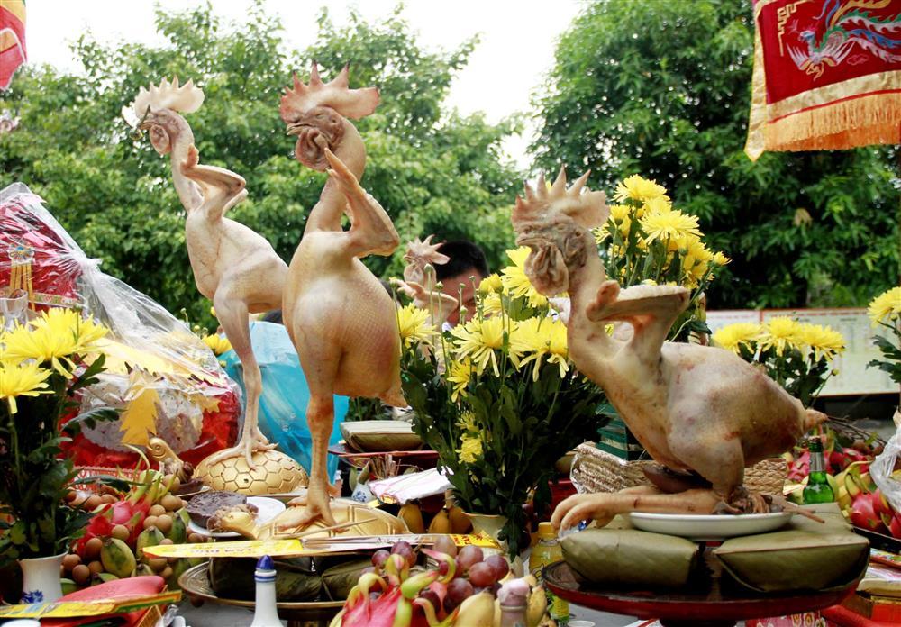 Lạ lùng gà quyền lực trong mâm cỗ cúng Rằm tháng Bảy ở Hà Tĩnh-1