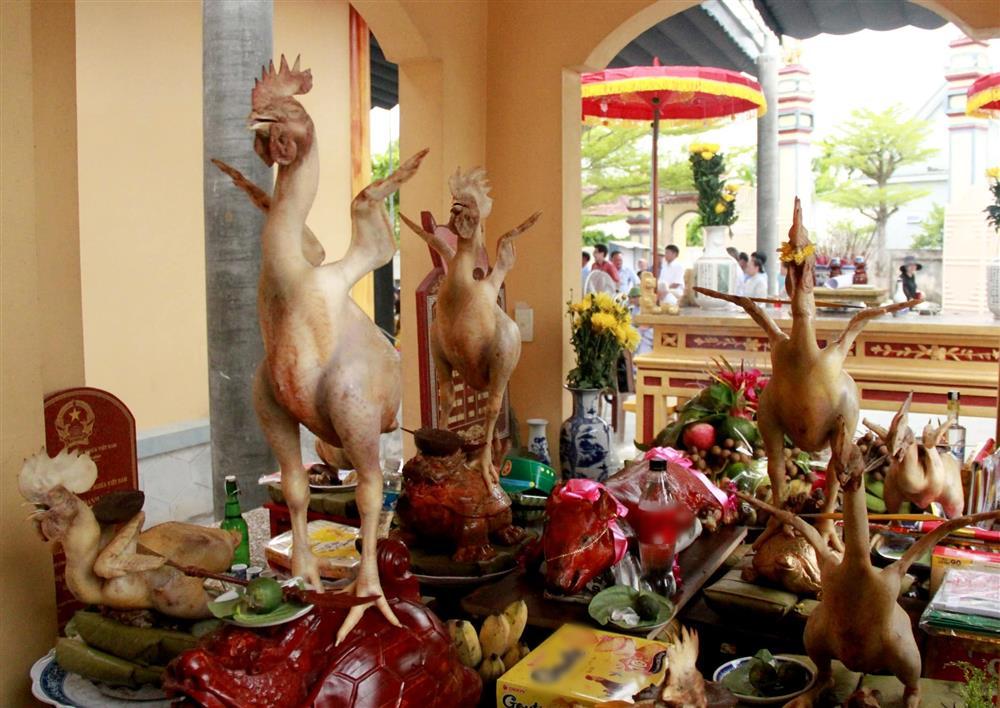Lạ lùng gà quyền lực trong mâm cỗ cúng Rằm tháng Bảy ở Hà Tĩnh-4