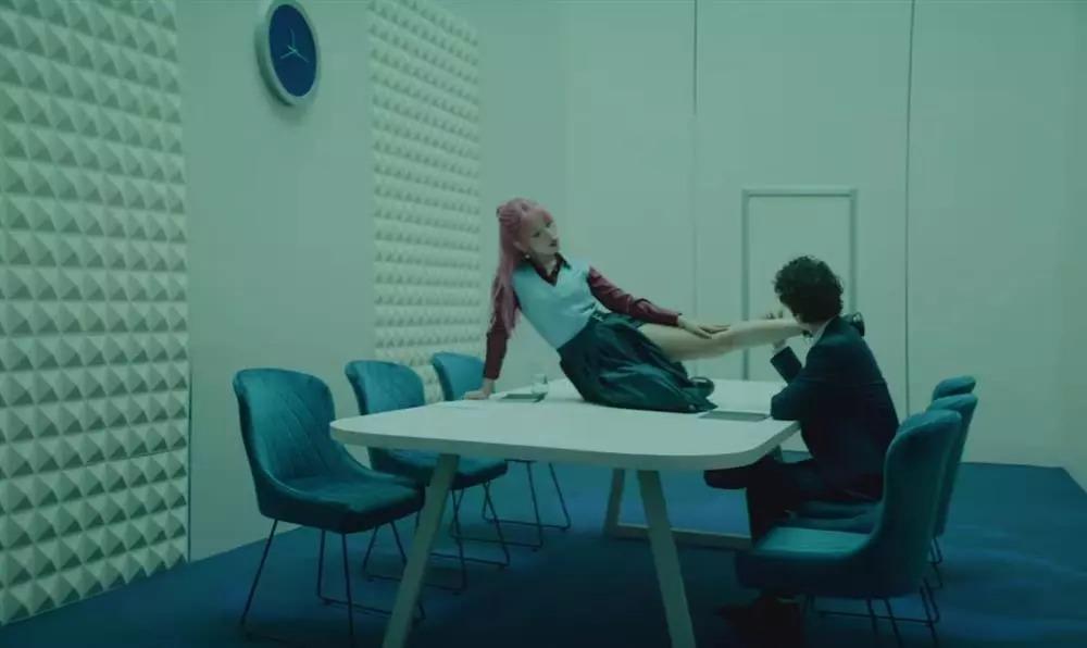 Vừa lên sóng, MV của Chi Pu bay màu khỏi YouTube không lý do-5