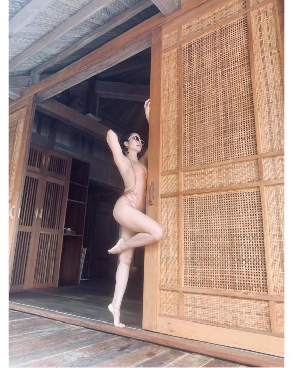 Ốc Thanh Vân gây lú vì nhìn mãi không thấy quần đâu?-3