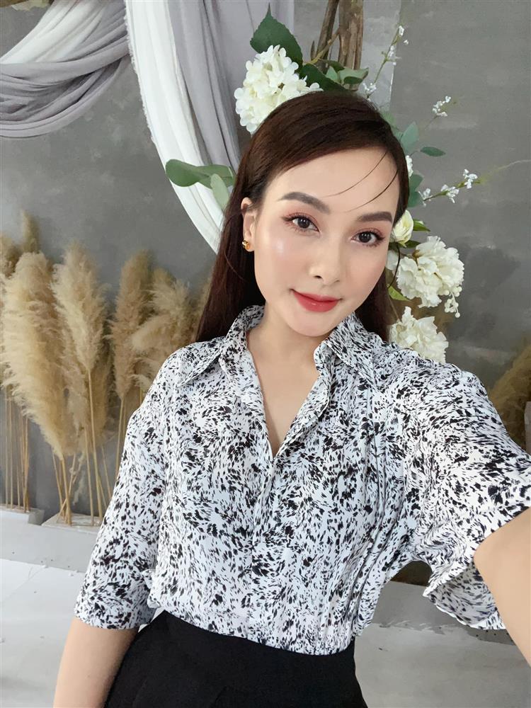 Tin showbiz Việt ngày 12/8: Vợ Phan Mạnh Quỳnh khoe bụng bầu-12