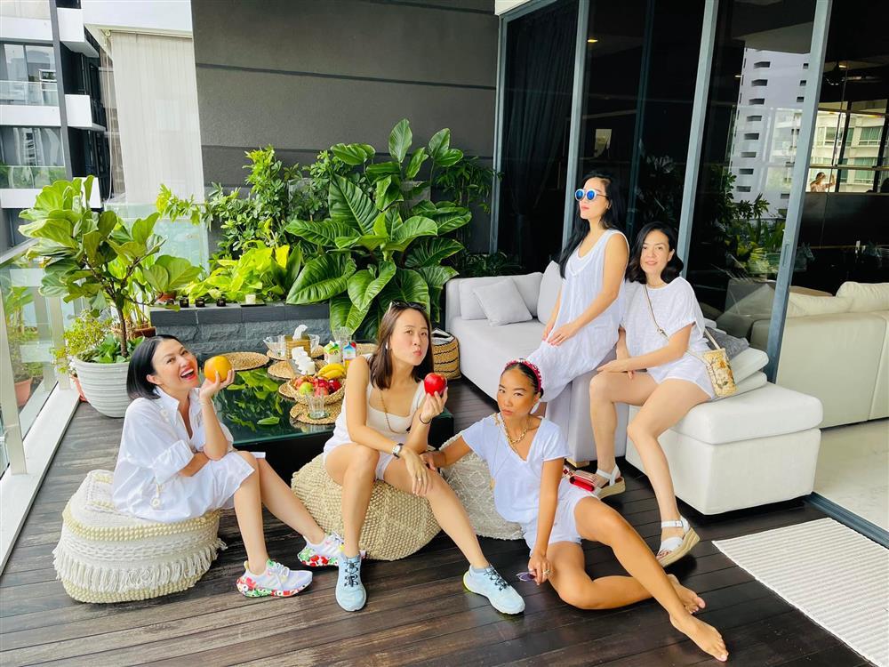 Tin showbiz Việt ngày 12/8: Vợ Phan Mạnh Quỳnh khoe bụng bầu-5