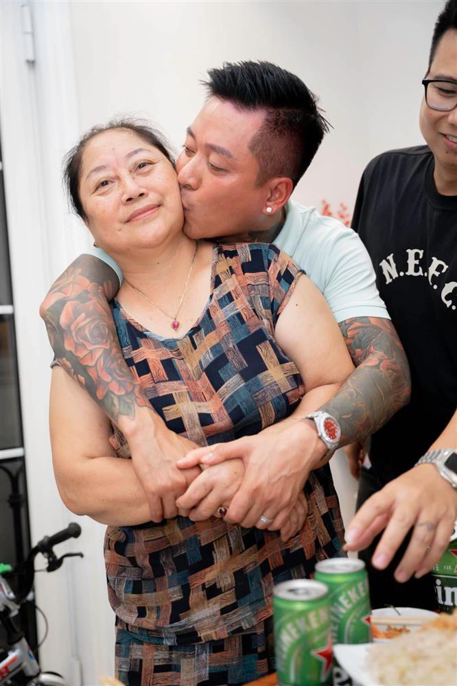 Tin showbiz Việt ngày 12/8: Vợ Phan Mạnh Quỳnh khoe bụng bầu-9