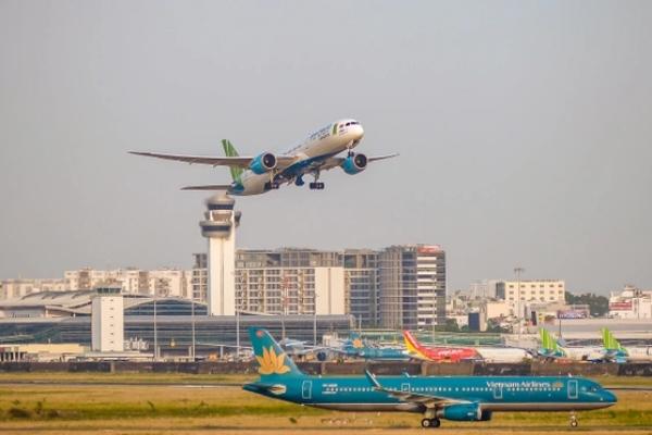 Giá vé máy bay dịp 2/9 đắt hơn ngày thường 2,5 triệu đồng-2