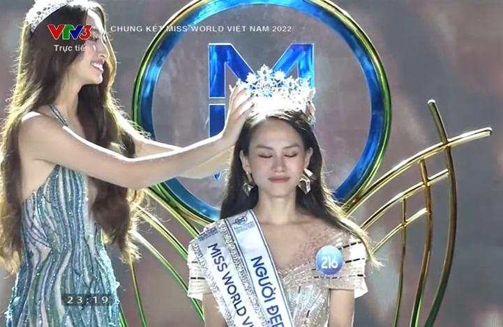 Tân hoa hậu Mai Phương sắc vóc bình thường, học vấn khủng-3