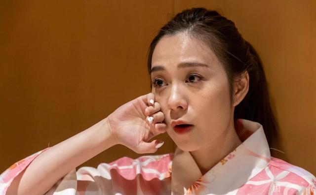 Người đẹp TVB khóc lóc vì nghèo rớt mồng tơi-2