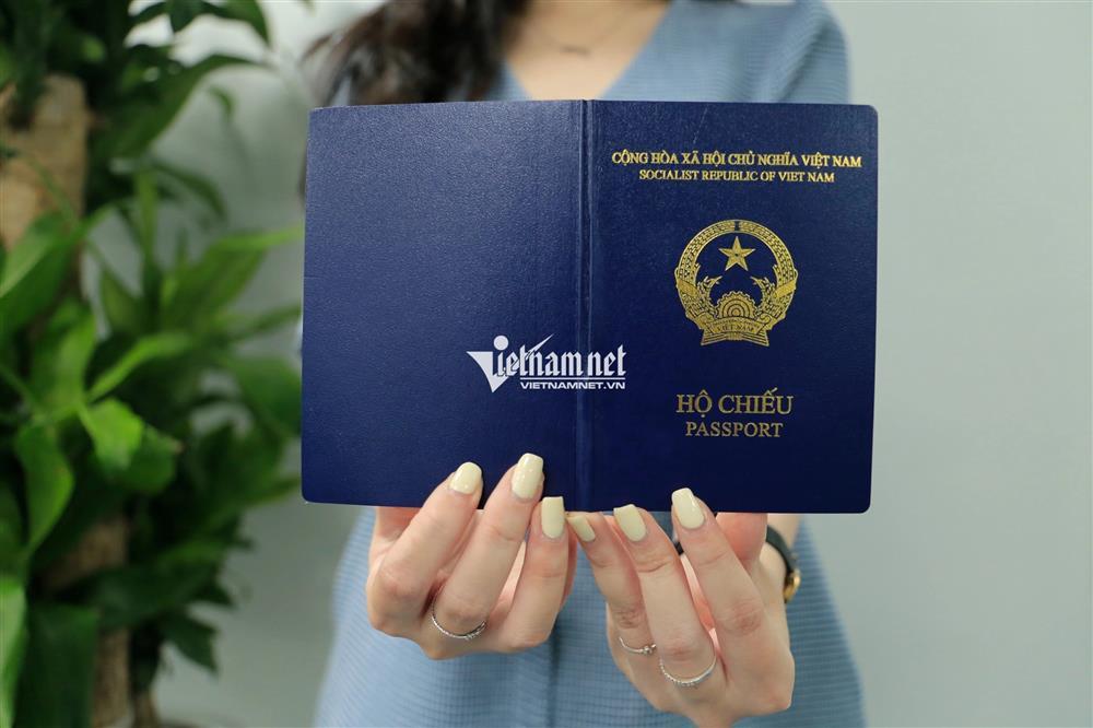 Mỹ yêu cầu hộ chiếu mẫu mới của Việt Nam cần có bị chú về nơi sinh-1