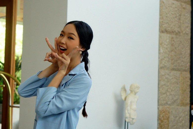 Phong cách thời trang đời thường của Á hậu cao nhất lịch sử Việt Nam-7