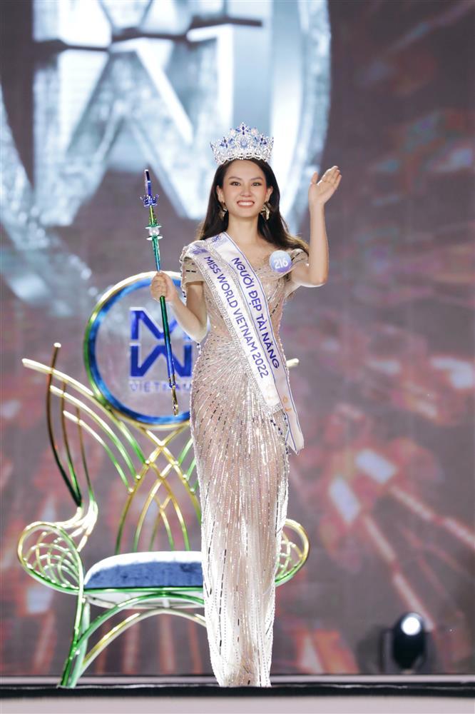Dàn MC chung kết Miss World Vietnam 2022 mắc lỗi gây cười-1