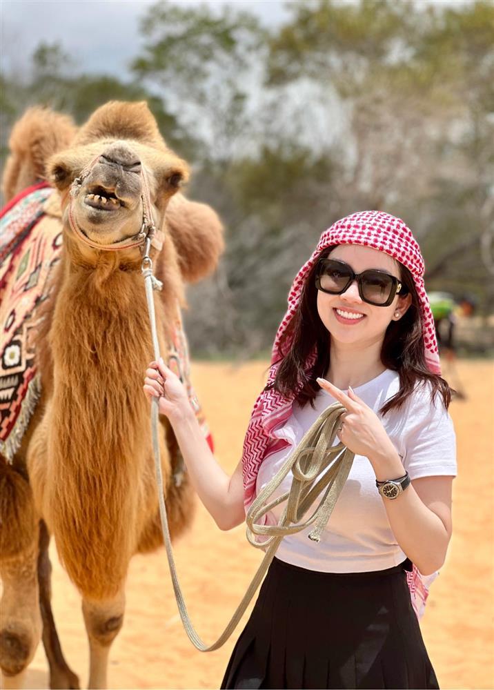 Khoe ảnh vi vu du lịch, giật mình gương mặt U35 của Ly Kute-3