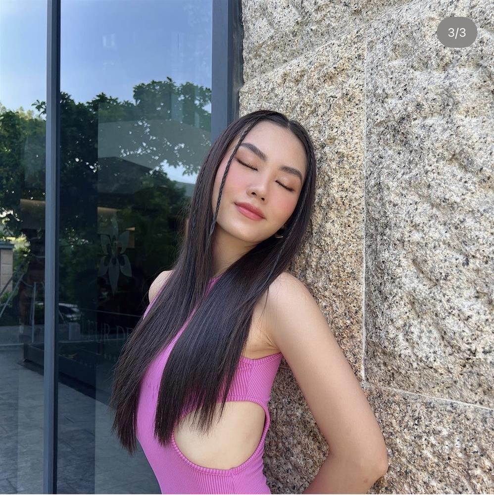 Tân Hoa hậu Mai Phương hở bạo đời thường dù vòng 1 có như không-5