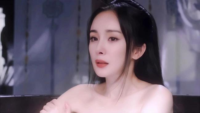 Thần tiên tỷ tỷ tắm tiên bị nhìn trộm có táo bạo hơn dàn mỹ nhân hạng A?-1