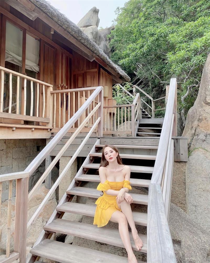 Quỳnh Nga - Hoa hậu Thùy Tiên cùng phô diễn vòng 1 tràn bờ-3