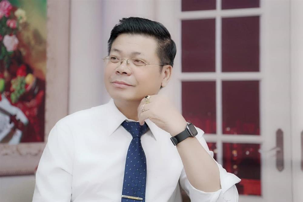 Chồng đi làm xa, tôi sa vào lưới tình với người lạ-2