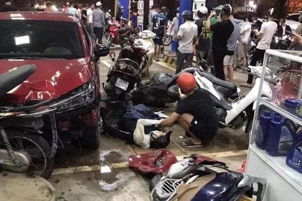 Tài xế đâm hàng loạt người ở cây xăng bị xử lý thế nào?-1